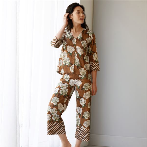 Pyjama femme à fleurs